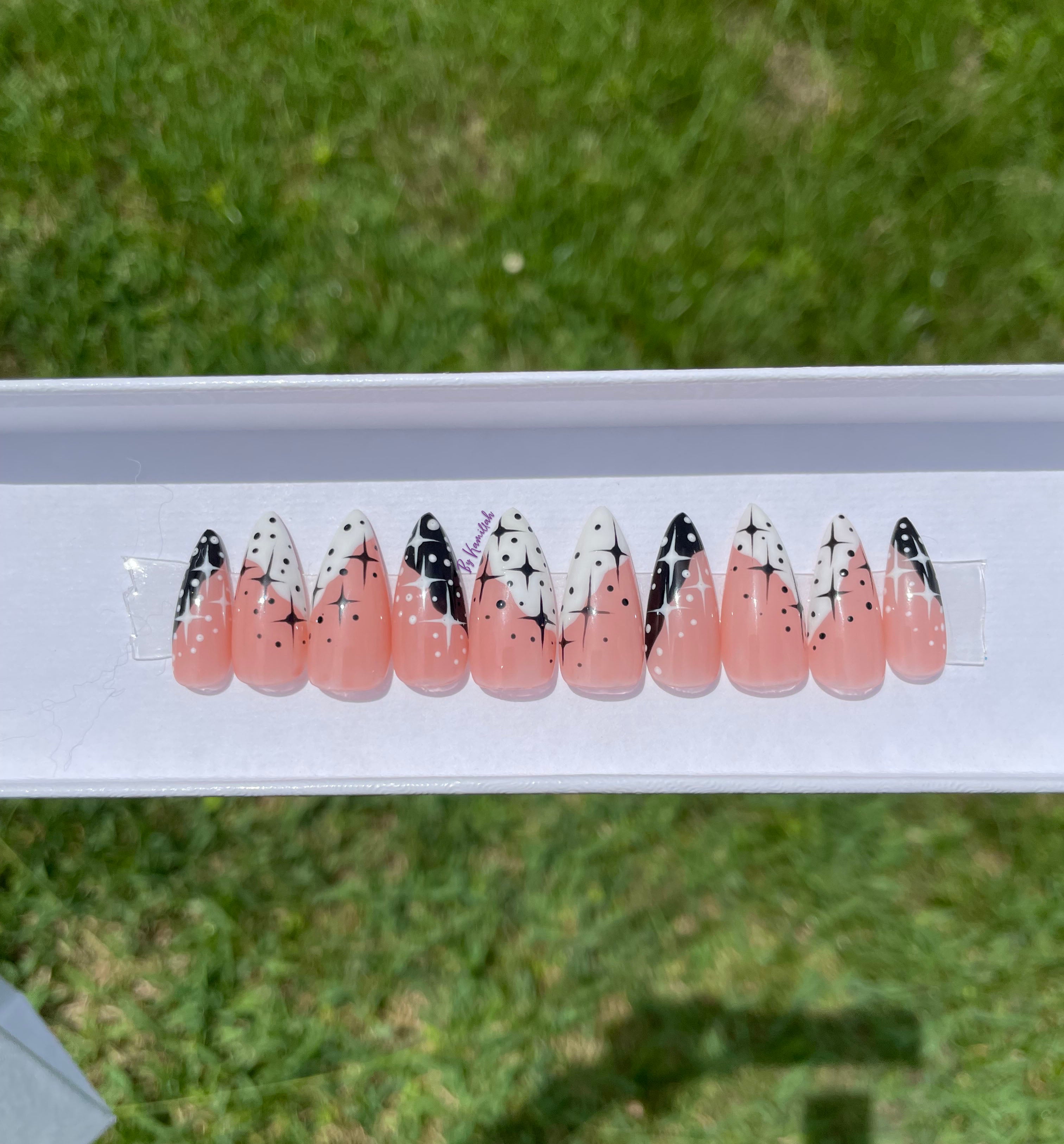 French Tip - Abstract Stars (B&W)