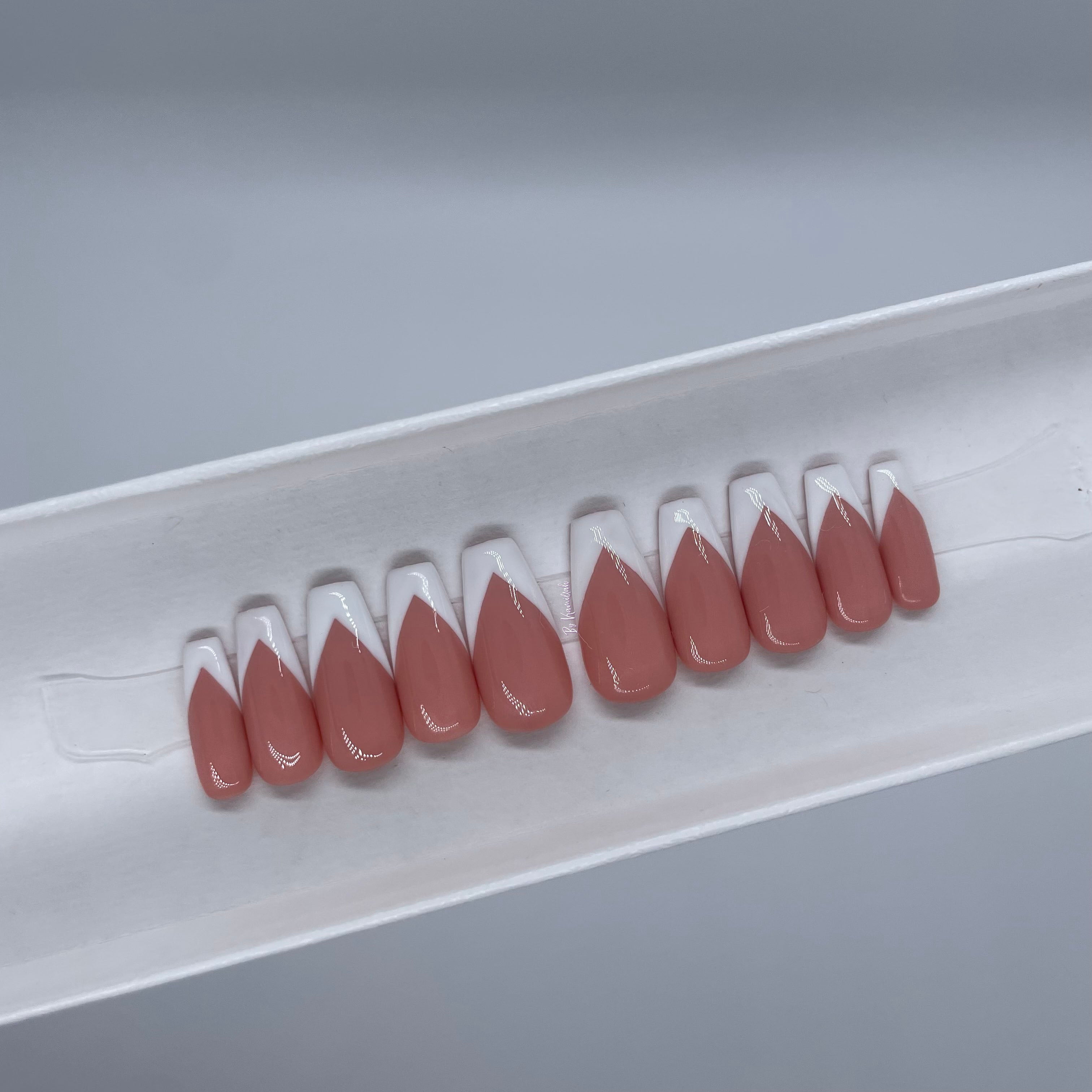 French Tip - Chevron